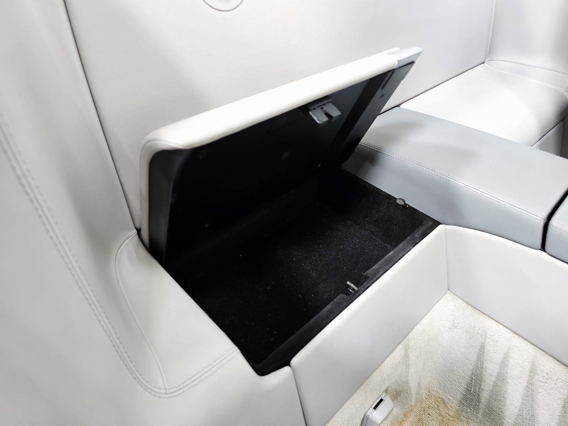 Used 2012 Mercedes-Benz SL 63 AMG image 20