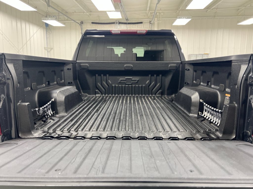 Used 2023 Chevrolet Silverado 1500 LT AWD/4WD image 24