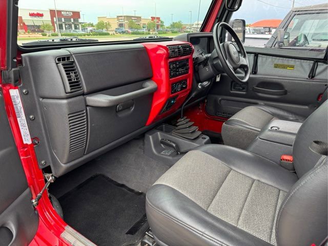 Used 1999 Jeep Wrangler Sport image 9