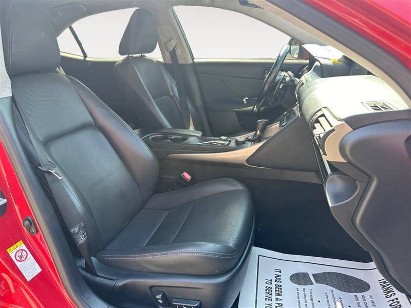 Used 2017 Lexus IS 200t RWD image 15