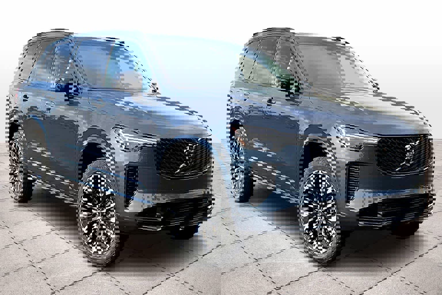 New 2026 Volvo XC90 B6 Ultra w/ Protection Package image 2