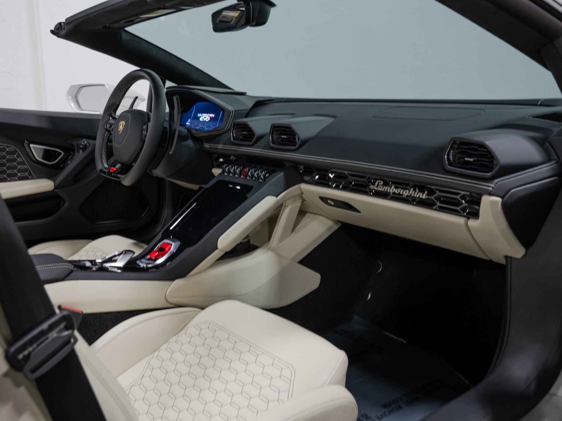 Used 2024 Lamborghini Huracan EVO AWD/4WD image 79