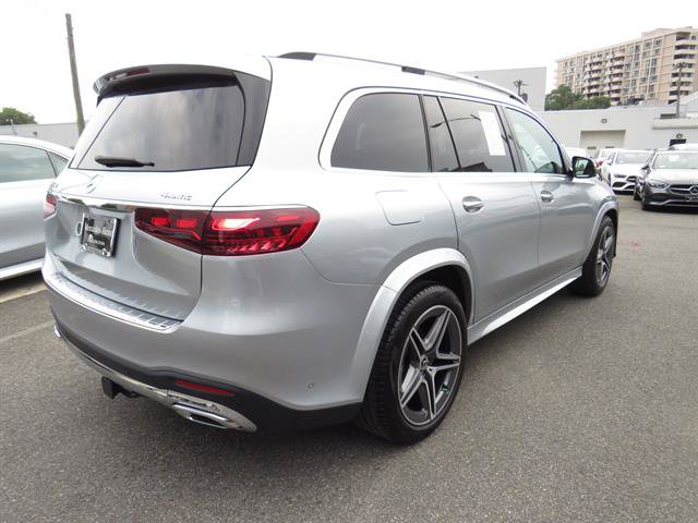 Used 2025 Mercedes-Benz GLS 450 4MATIC w/ AMG Line Exterior image 4