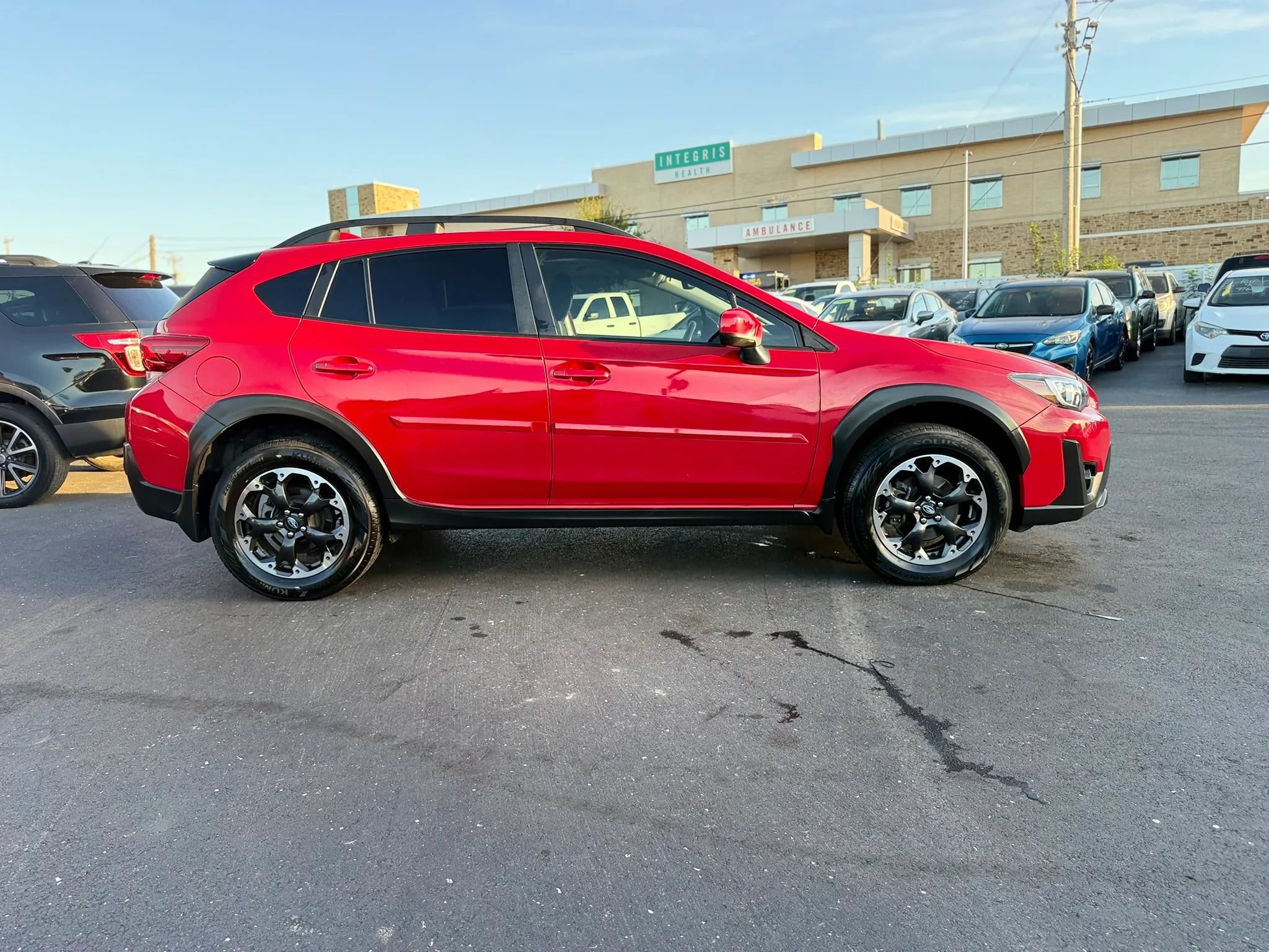 Used 2021 Subaru Crosstrek 2.0i Premium AWD/4WD image 2