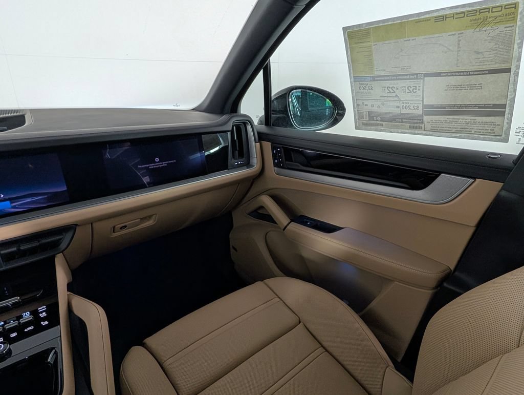 New 2026 Porsche Cayenne S AWD/4WD image 23