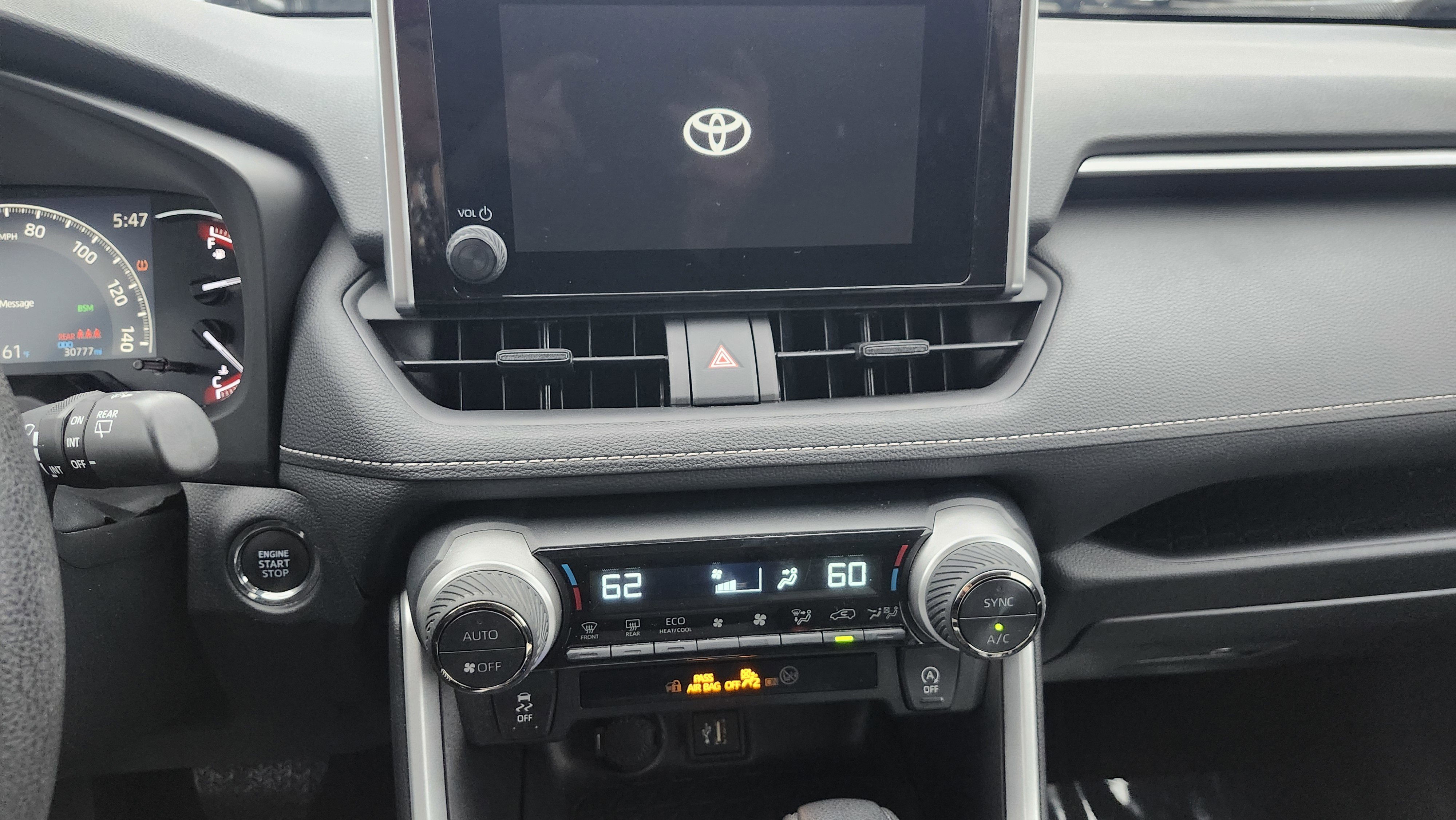 Used 2024 Toyota RAV4 XLE image 22