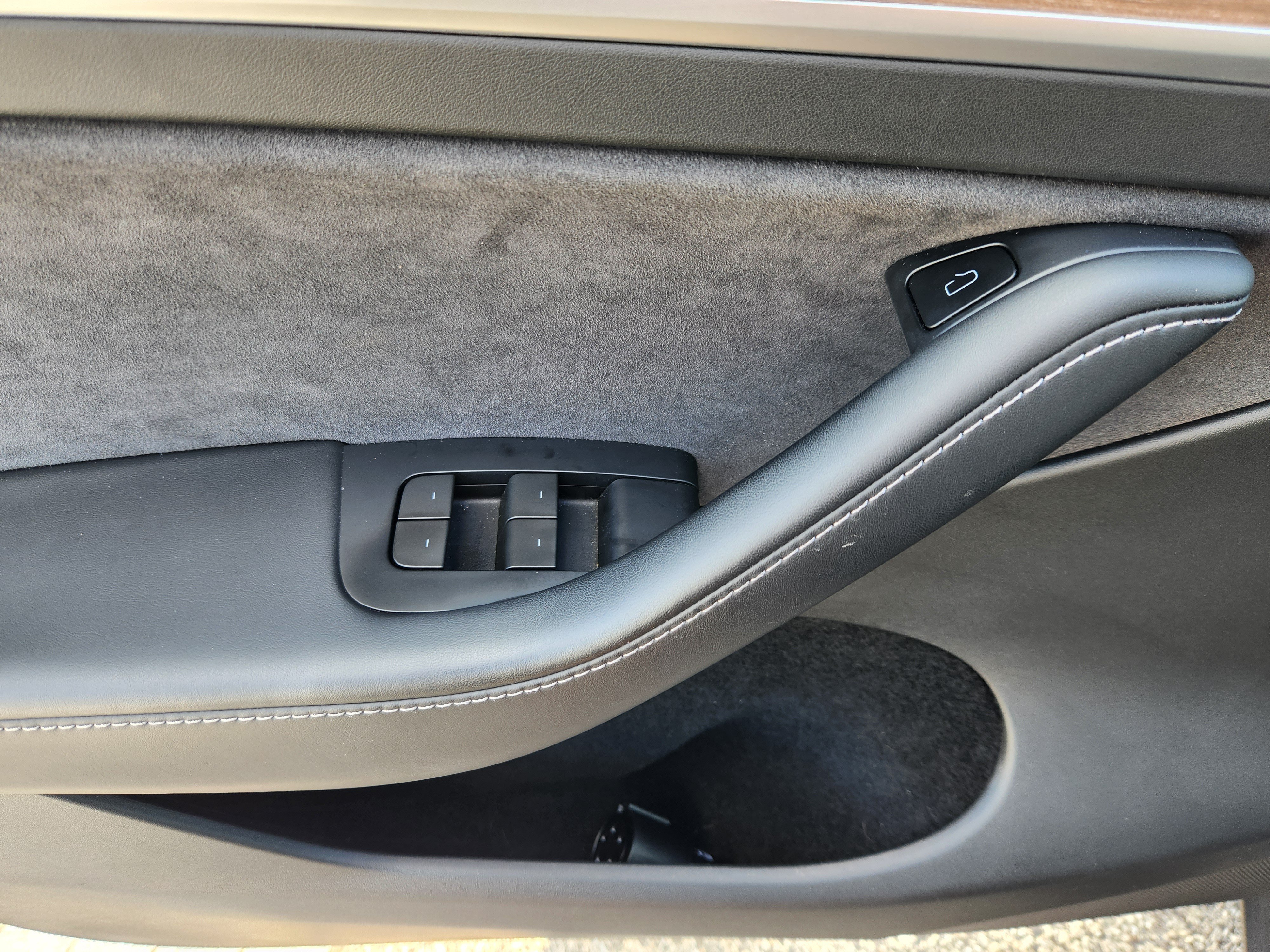 Used 2023 Tesla Model Y Long Range AWD/4WD image 17