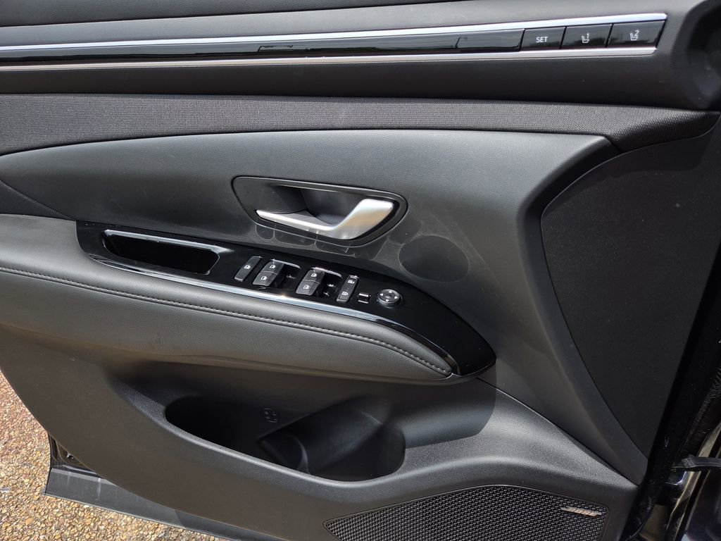 Certified 2024 Hyundai Tucson Limited AWD/4WD image 19
