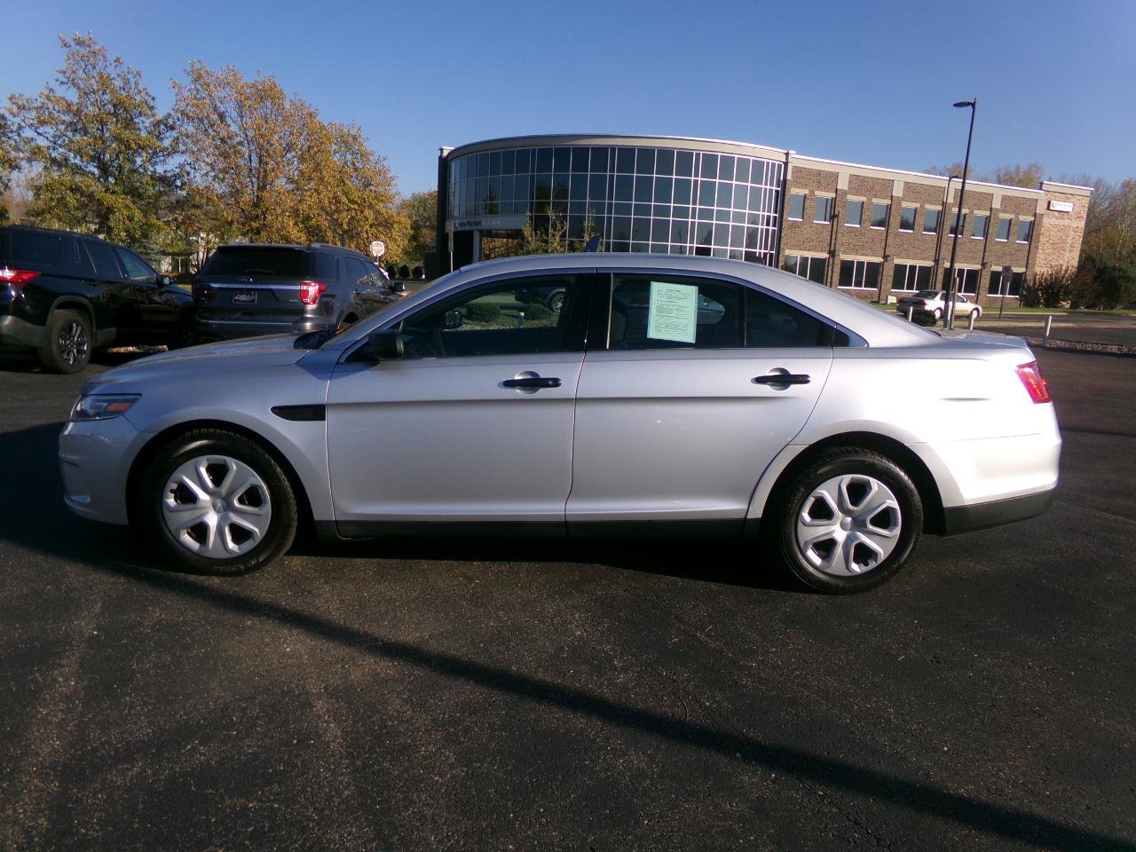 Used 2017 Ford Taurus Police Interceptor AWD image 3
