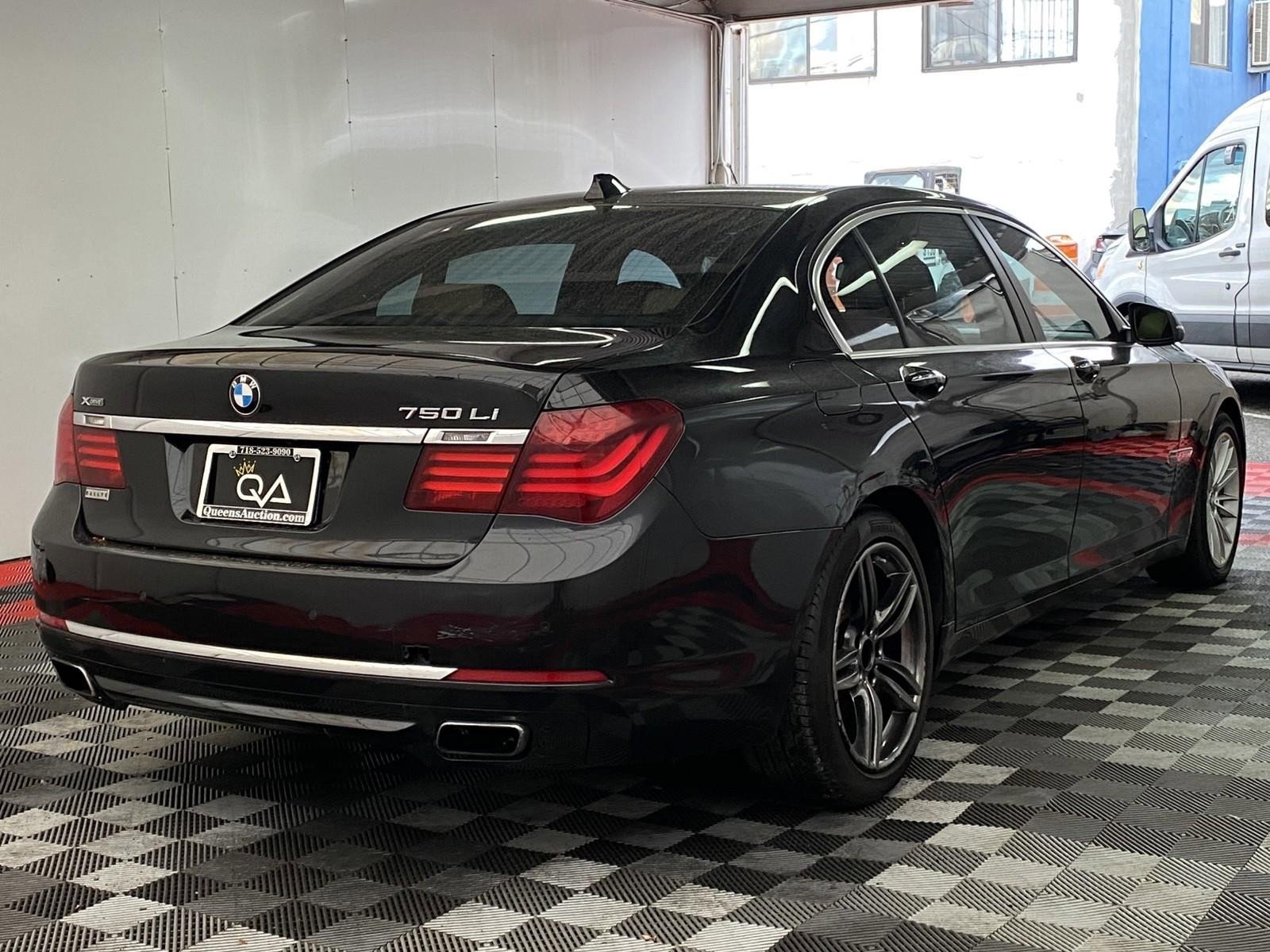 Used 2013 BMW 750Li xDrive image 6