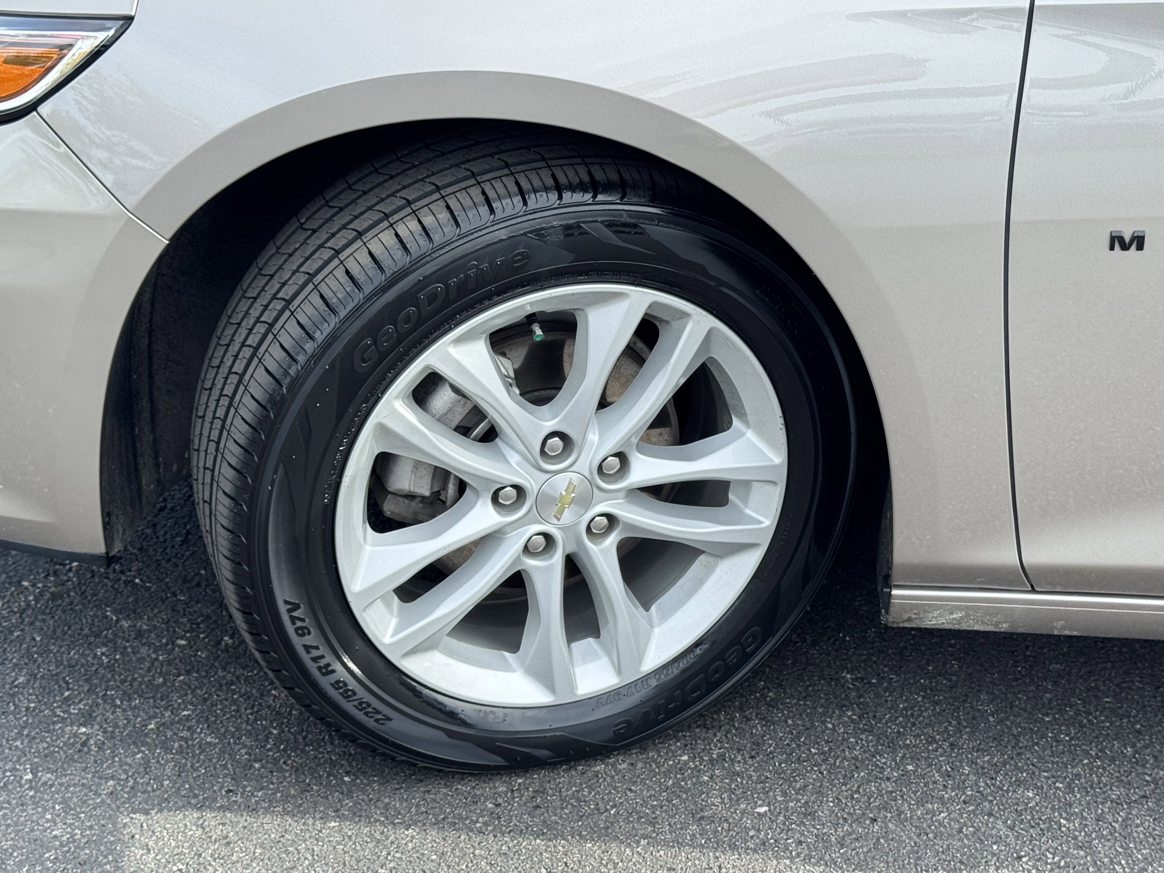 Used 2023 Chevrolet Malibu RS w/ Driver Confidence Package image 40