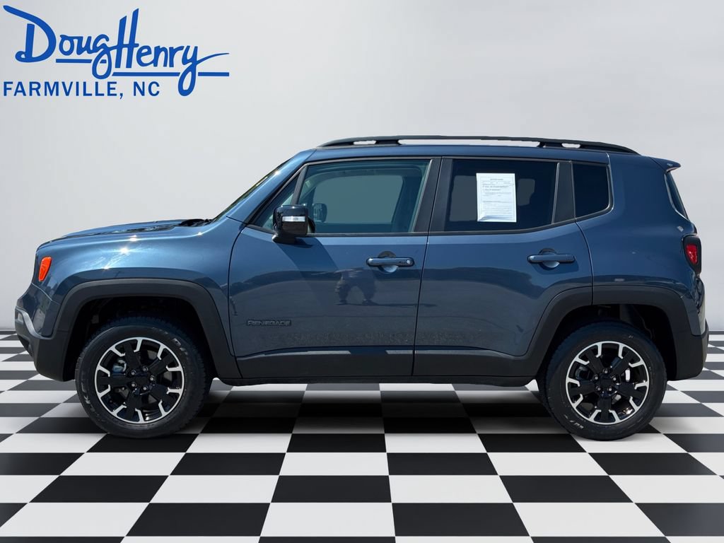 Used 2023 Jeep Renegade Latitude AWD/4WD image 2