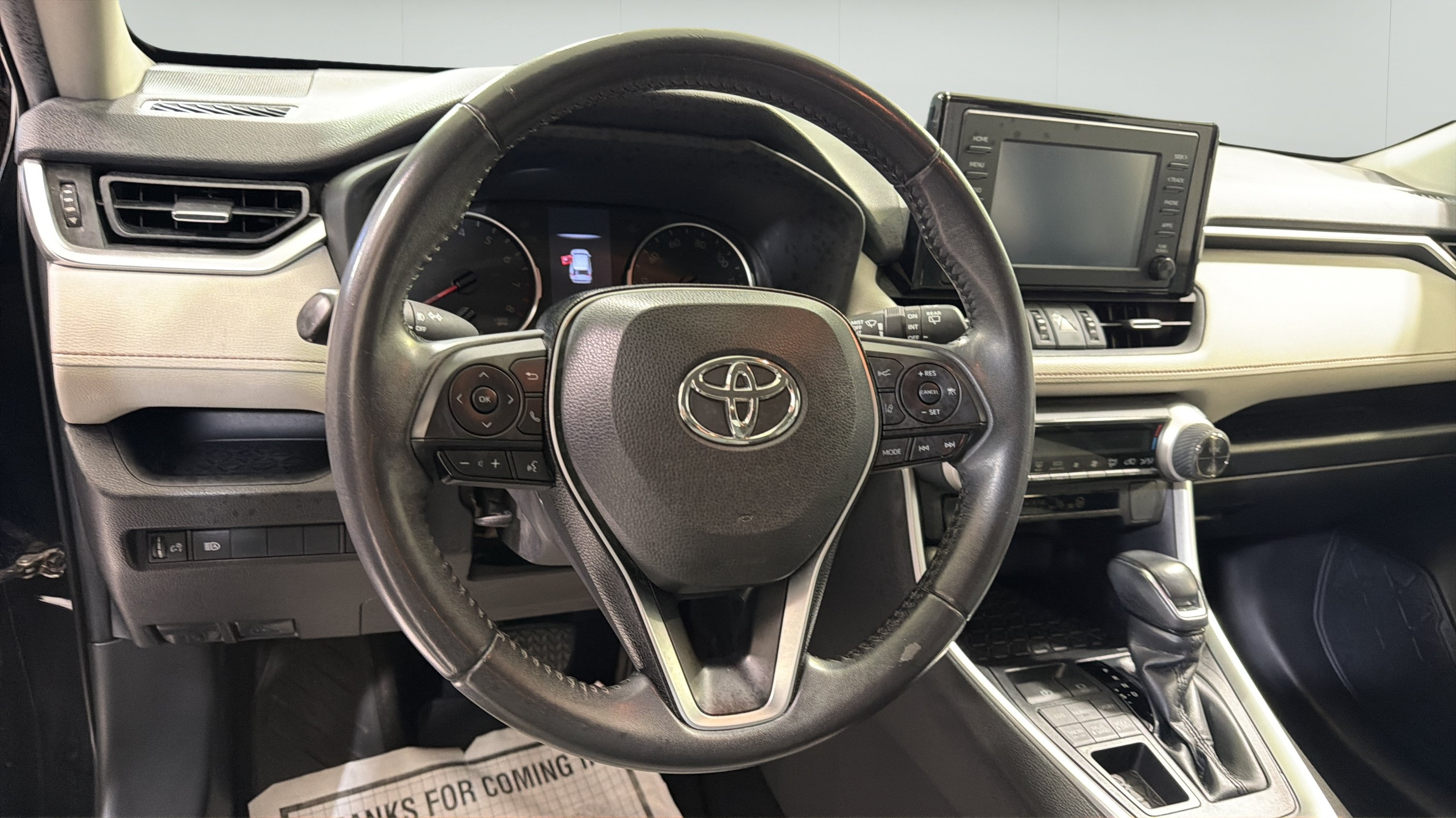 Used 2019 Toyota RAV4 XLE Premium AWD/4WD image 12
