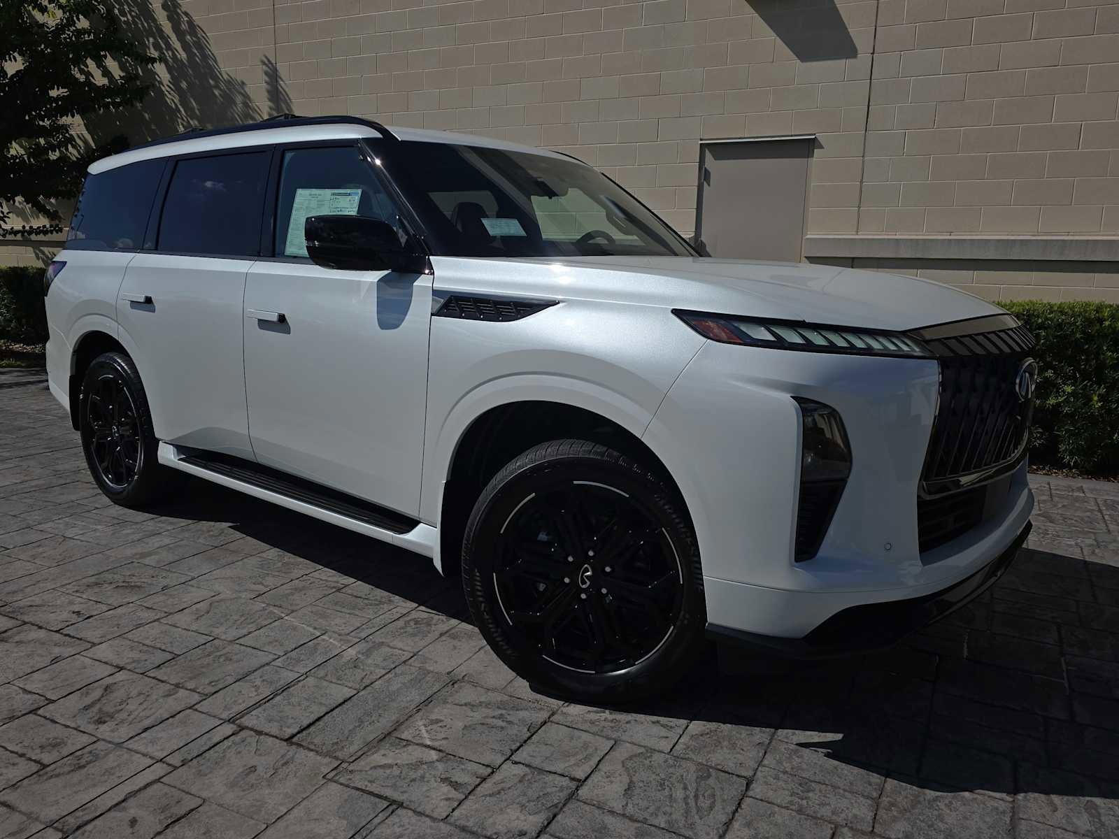 New 2026 INFINITI QX80 4WD w/ Sport Exterior Package image 30