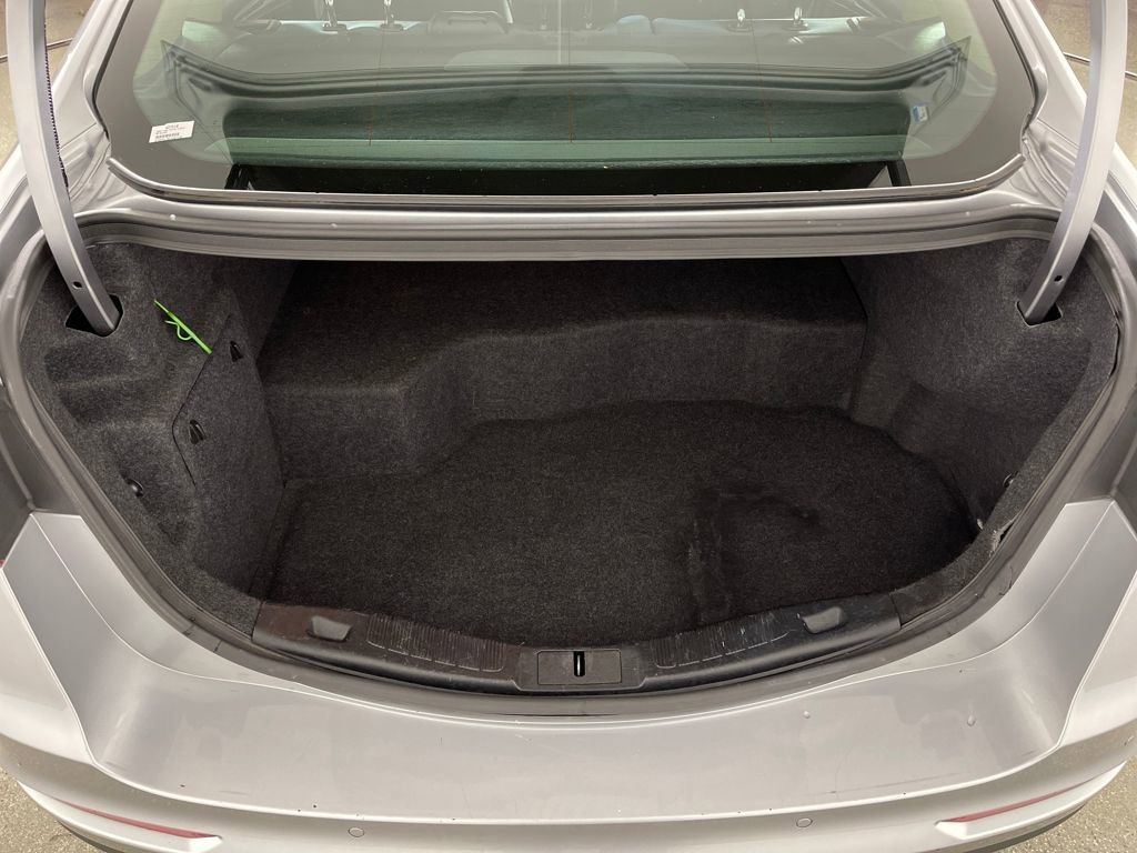 Used 2020 Ford Fusion SE image 10