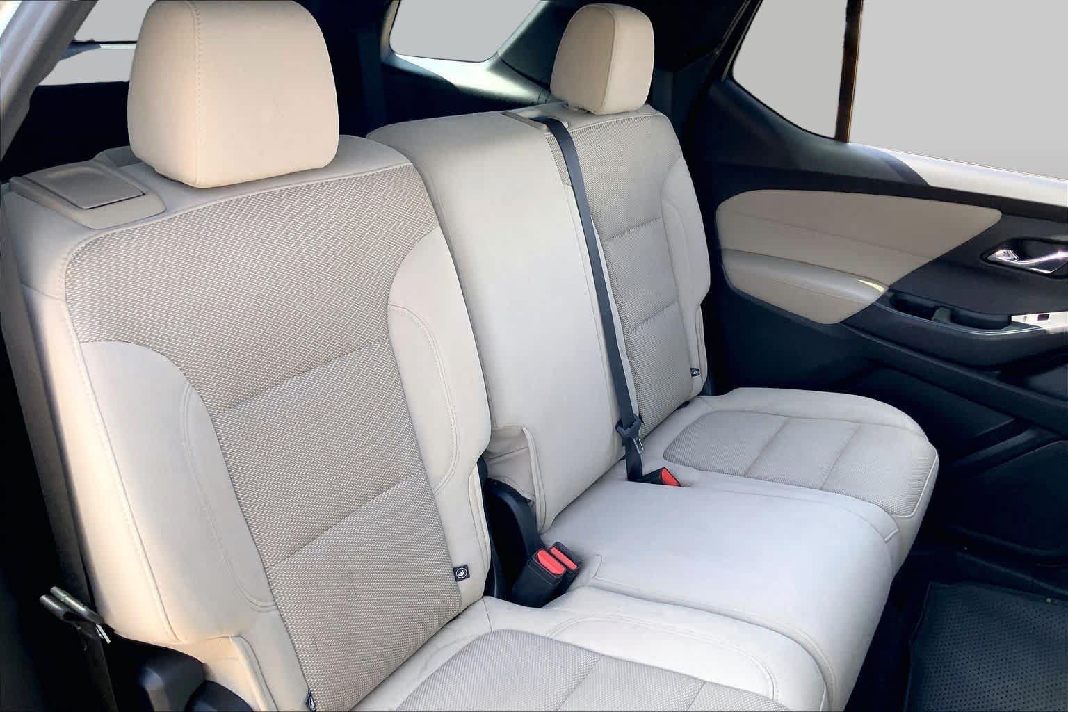 Used 2023 Chevrolet Traverse LS w/ Safety Package FWD image 20