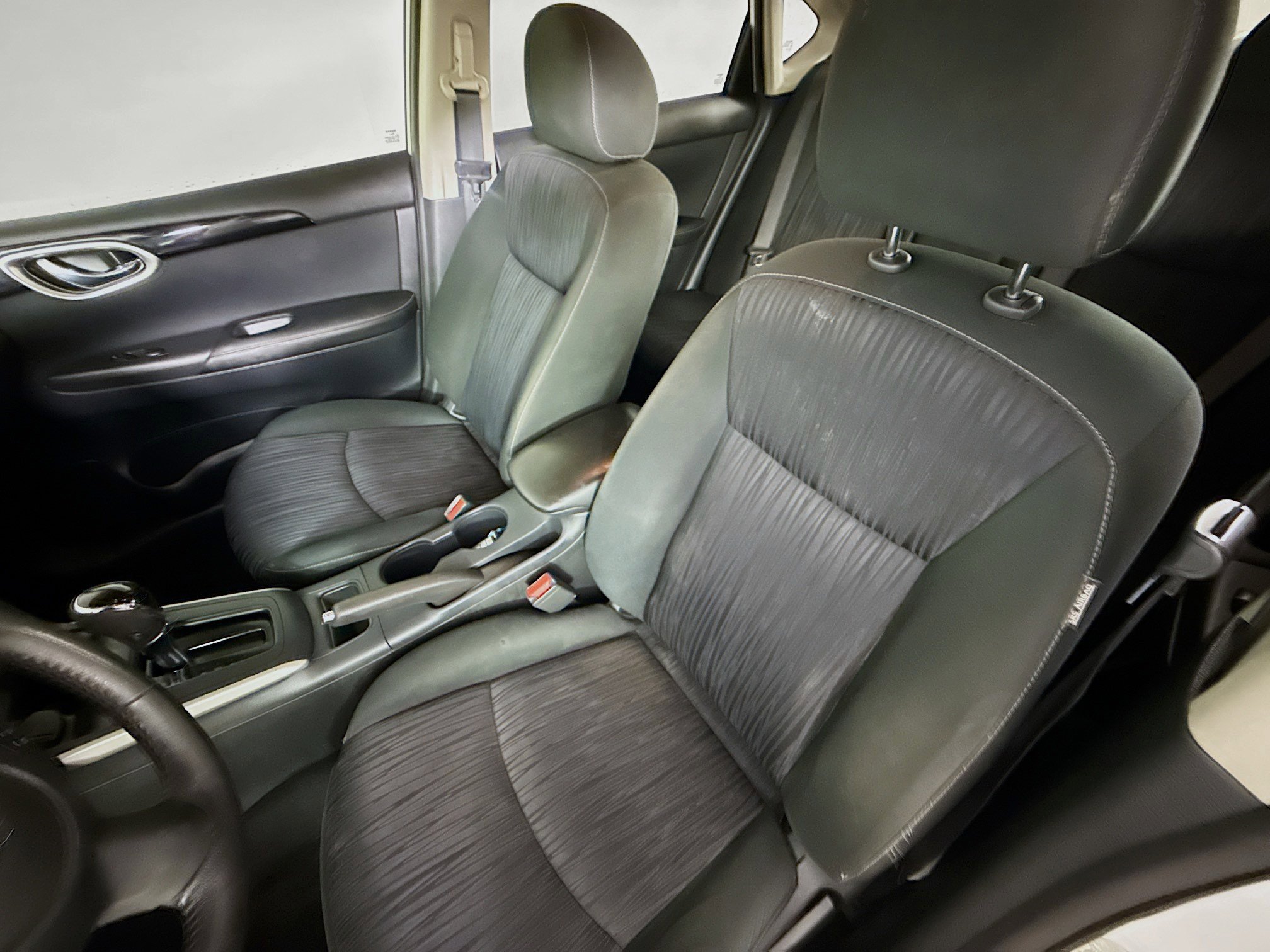 Used 2019 Nissan Sentra SV FWD image 24