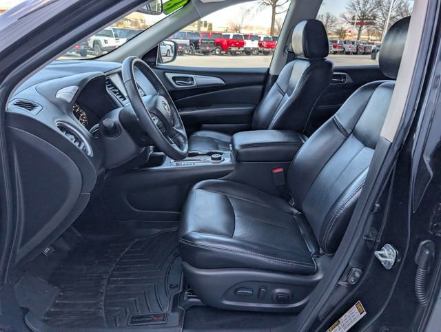 Used 2018 Nissan Pathfinder SL image 2