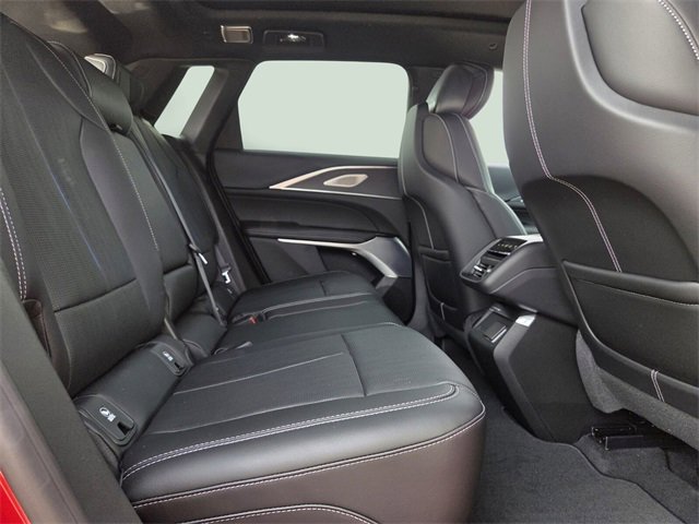 New 2026 Cadillac Lyriq V image 15