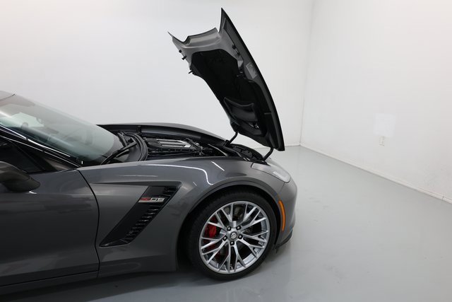 Used 2016 Chevrolet Corvette Z06 w/ 3LZ Preferred Equipment Group image 76