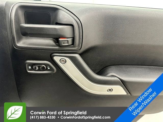 Used 2013 Jeep Wrangler Unlimited Sahara w/ Connectivity Group image 12