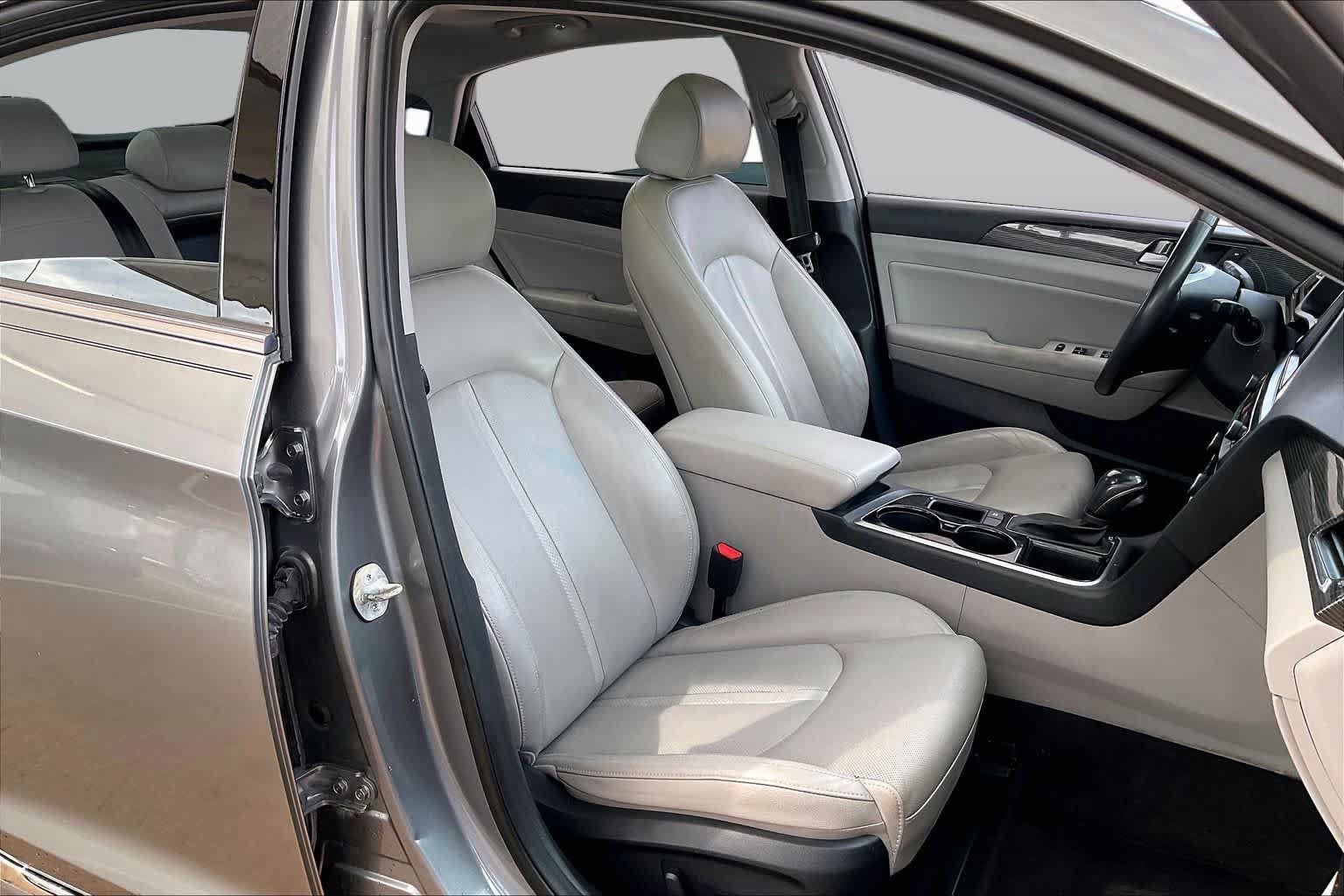 Used 2018 Hyundai Sonata Limited FWD image 9