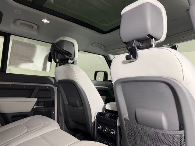 New 2026 Land Rover Defender 110 S AWD/4WD image 30