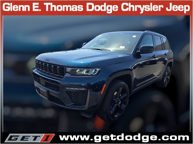New 2026 Jeep Grand Cherokee Limited w/ Limited Altitude Package RWD image 3