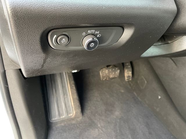 Used 2024 Chevrolet Traverse RS image 29