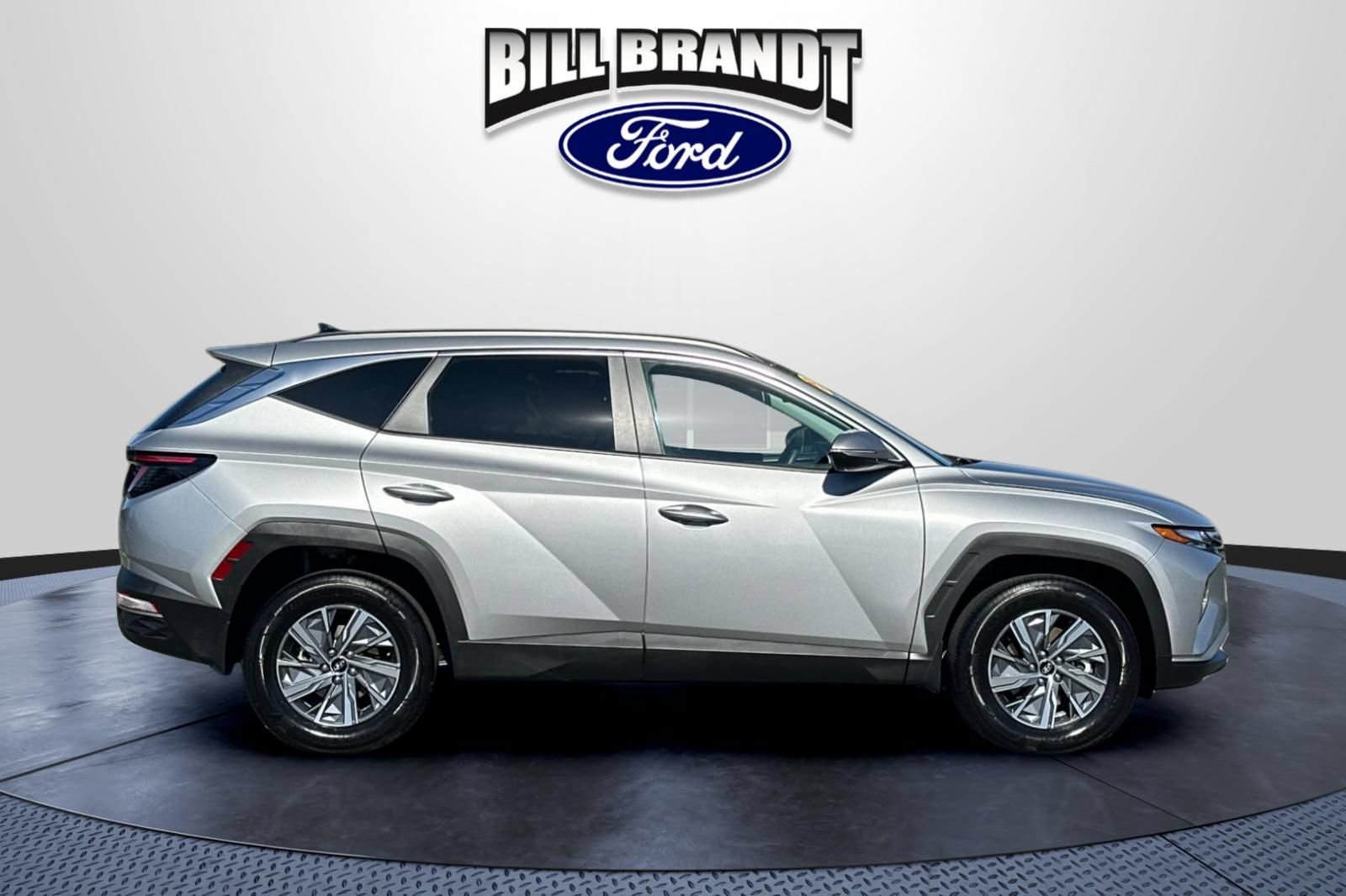 Used 2023 Hyundai Tucson Blue AWD/4WD image 2