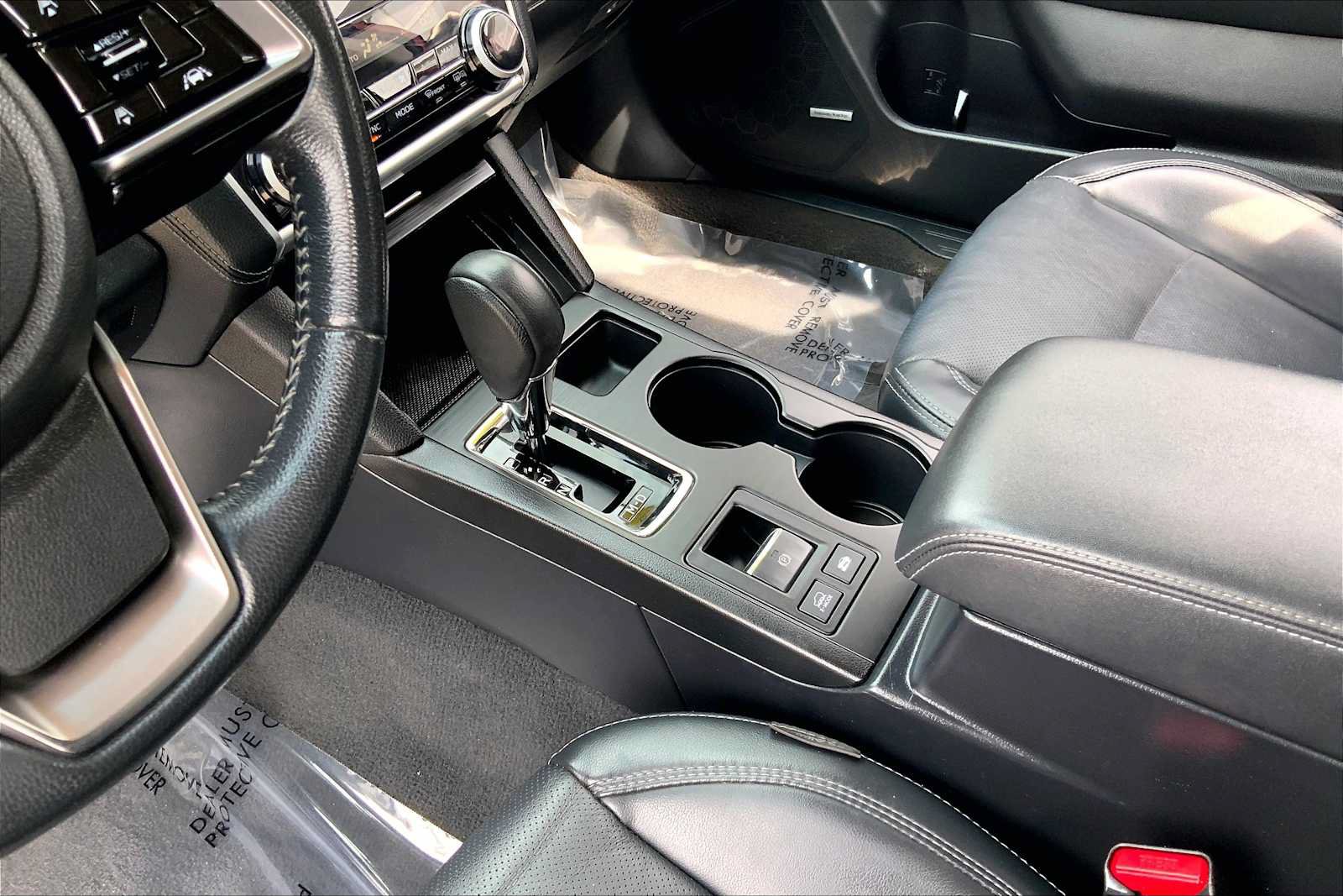 Used 2019 Subaru Outback 2.5i Limited AWD/4WD image 17