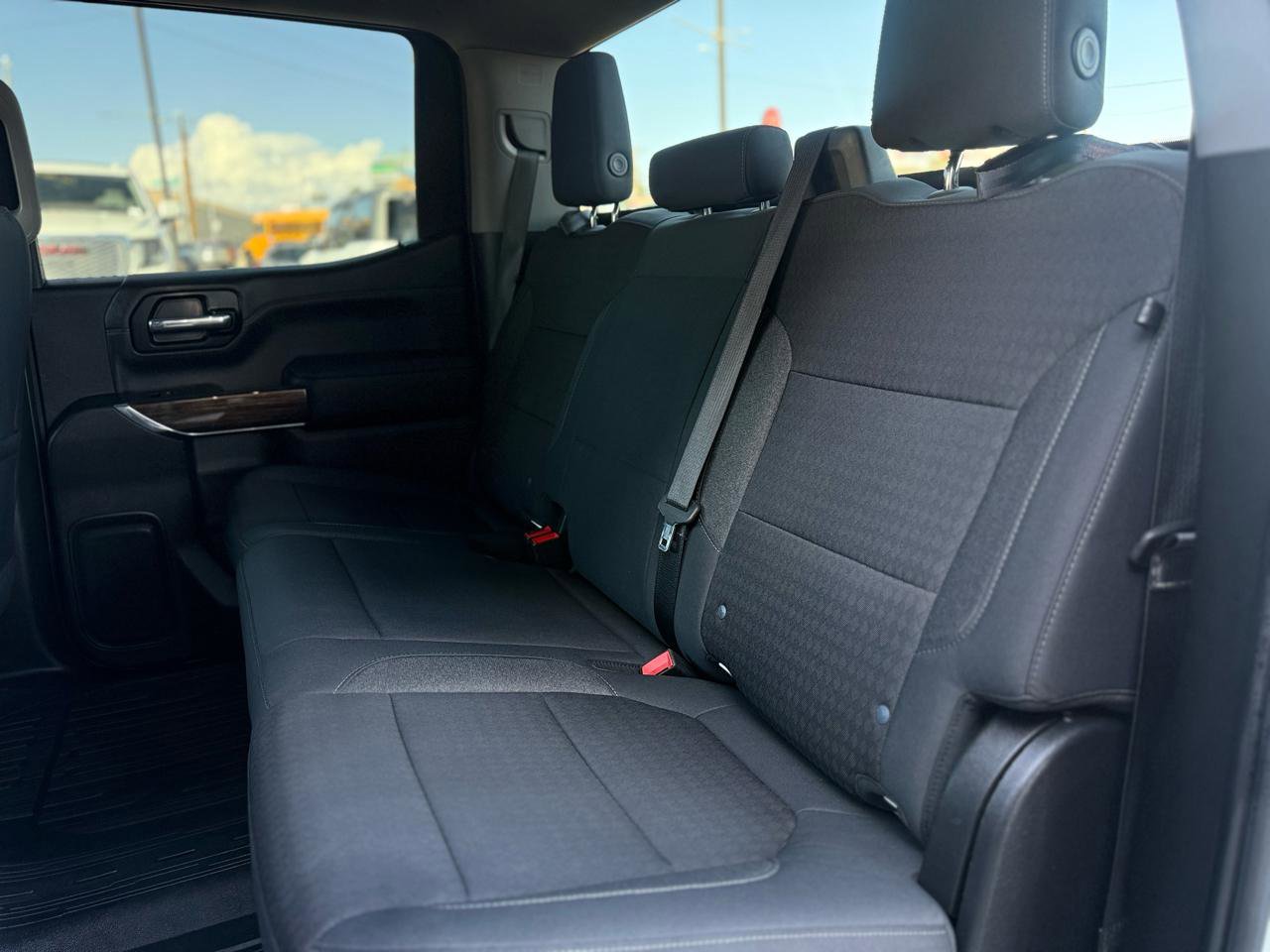 Used 2020 GMC Sierra 1500 SLE w/ SLE Value Package AWD/4WD image 13