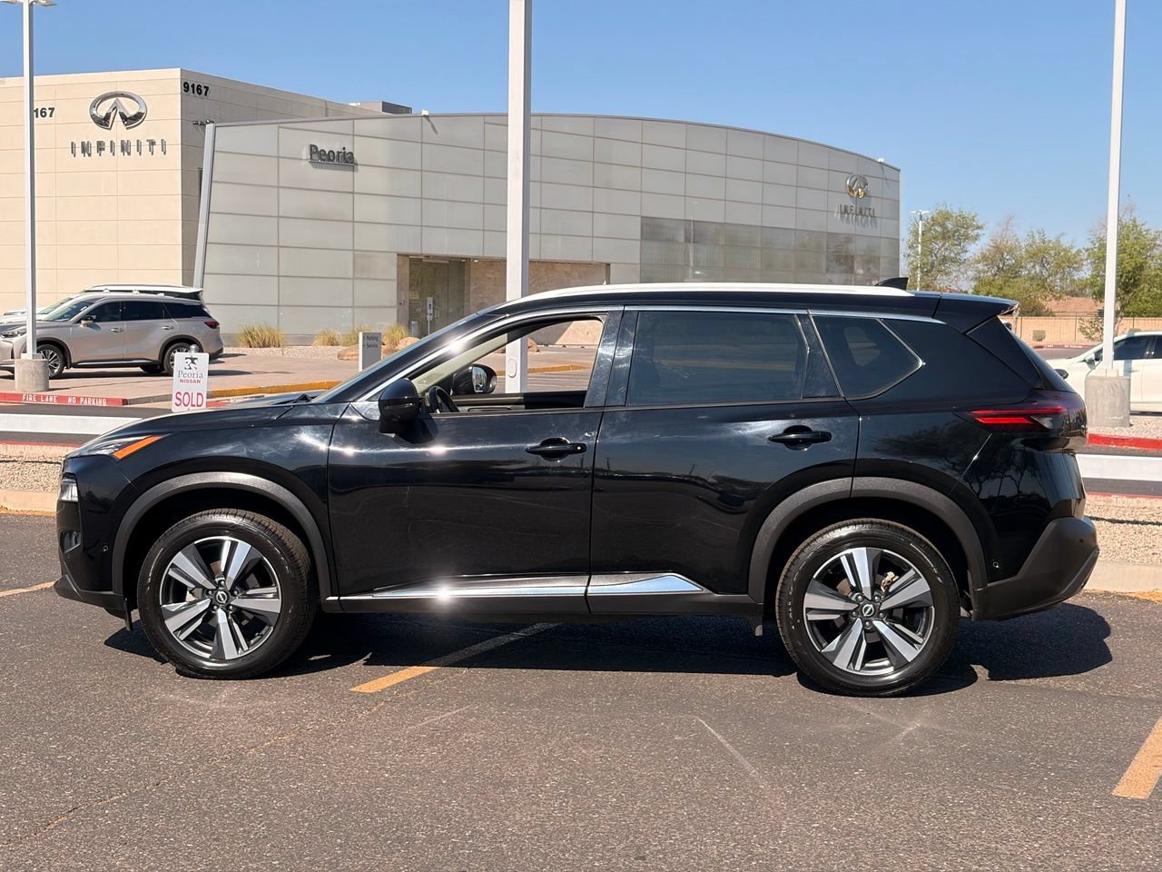 Certified 2023 Nissan Rogue SL w/ SL Premium Package AWD/4WD image 3