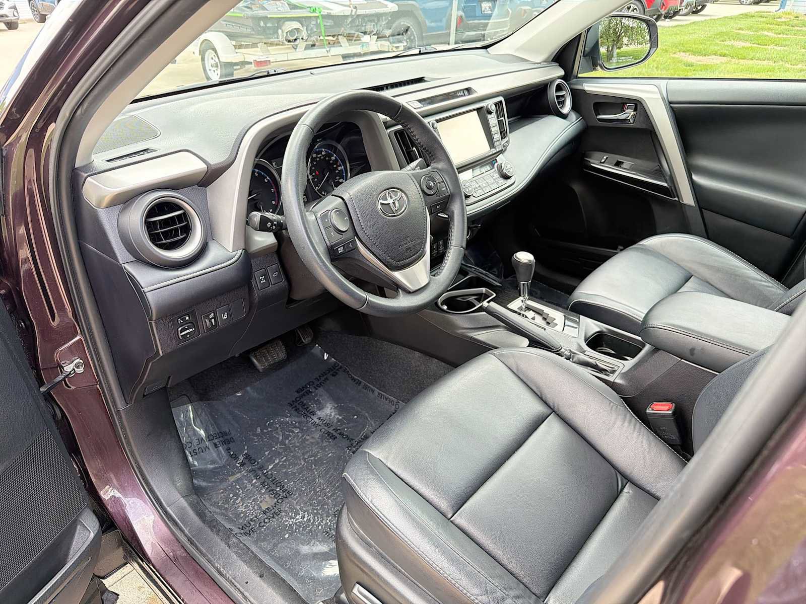 Used 2017 Toyota RAV4 Limited w/ Advanced Technology Package AWD/4WD image 2