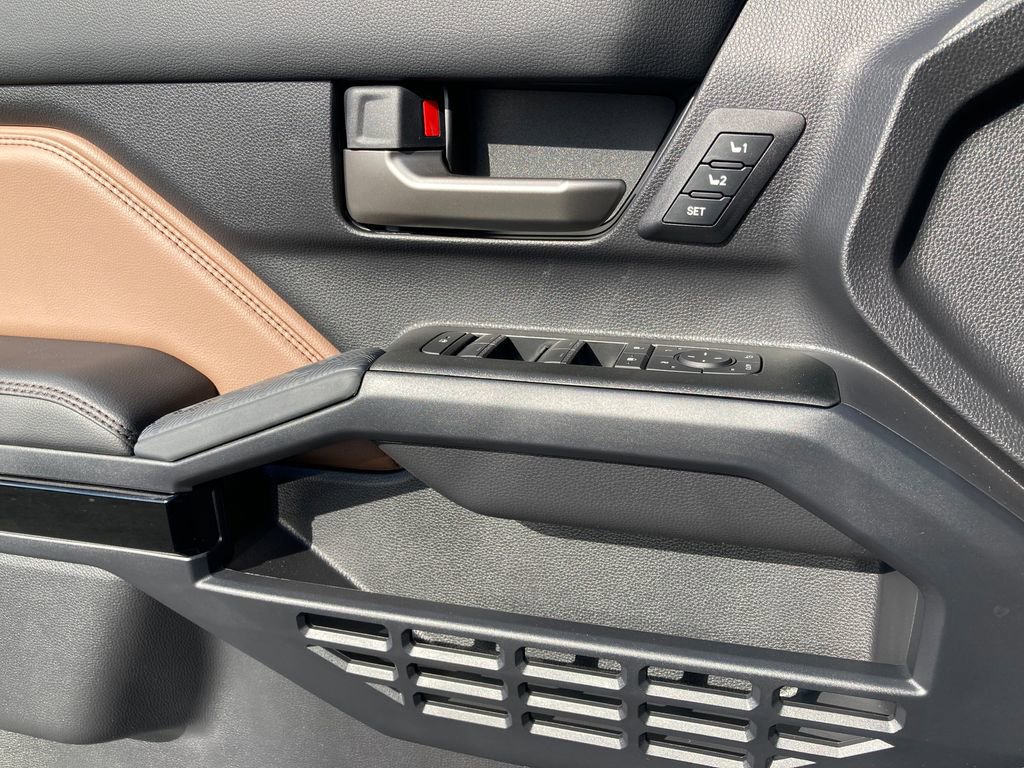 New 2026 Toyota 4Runner Limited AWD/4WD image 15
