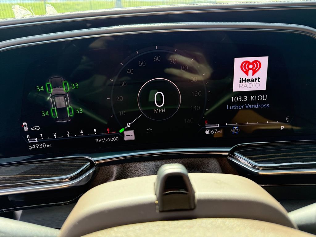 Used 2021 Cadillac Escalade Sport w/ Driver Assist Tech Package image 16