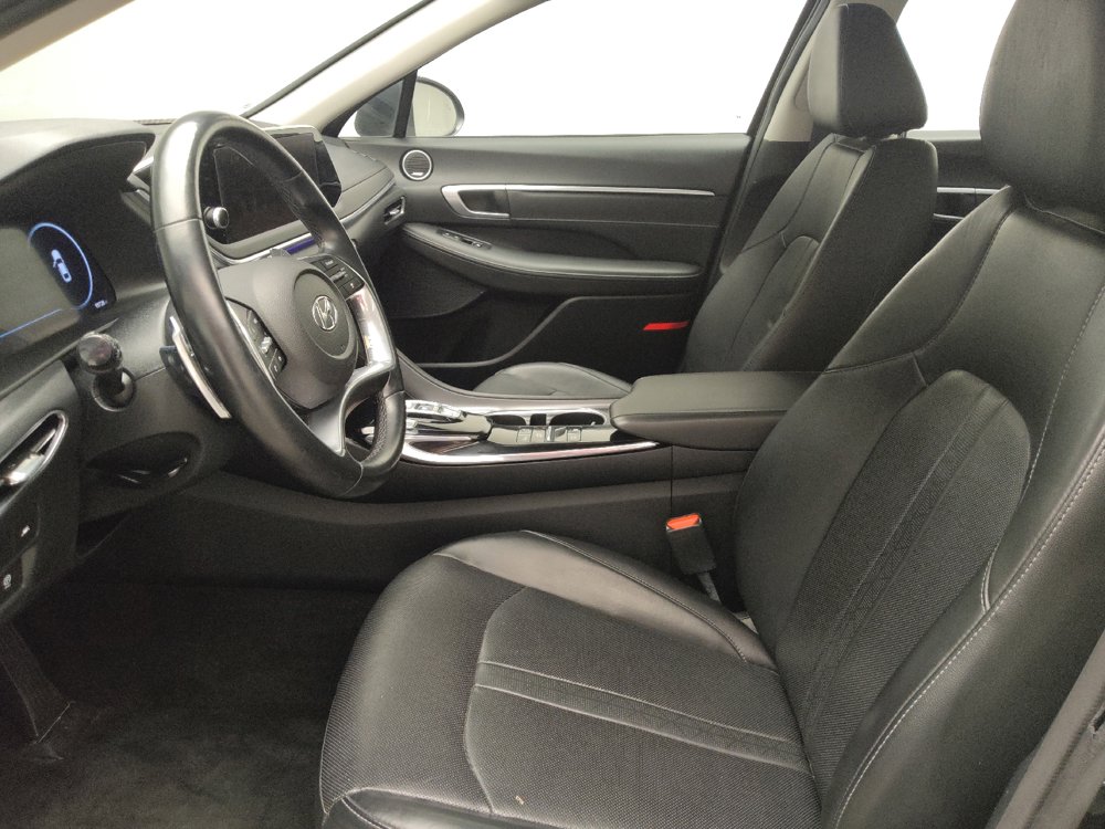 Used 2021 Hyundai Sonata Limited w/ Preferred Accessory Package FWD image 17