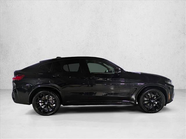 Used 2025 BMW X4 xDrive30i w/ Premium Package image 4