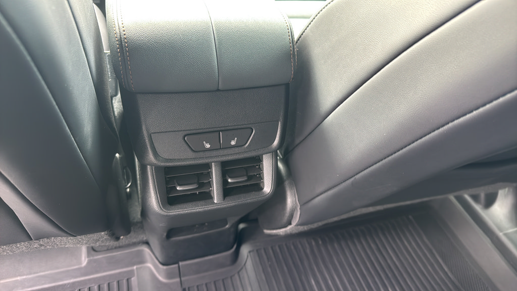 Used 2026 GMC Terrain AT4 w/ Convenience Package III AWD/4WD image 20