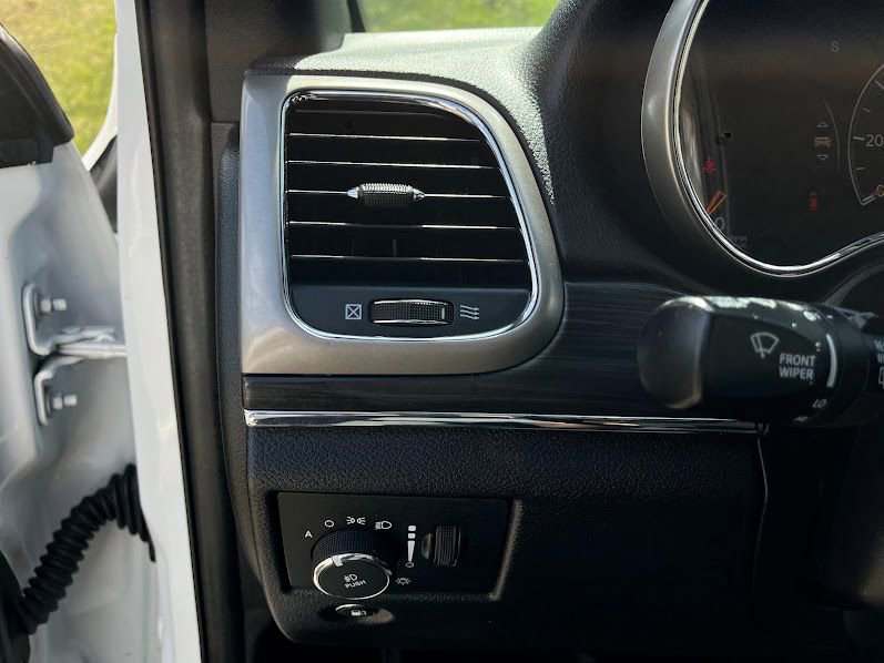 Used 2021 Jeep Grand Cherokee Limited w/ Luxury Group II image 10