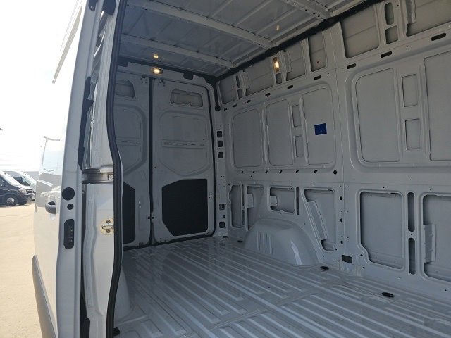 New 2026 Mercedes-Benz Sprinter 2500 image 13