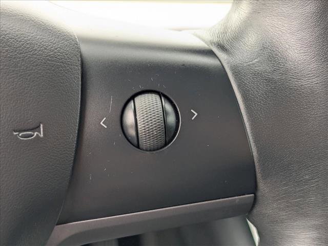 Used 2018 Tesla Model 3 Long Range image 15