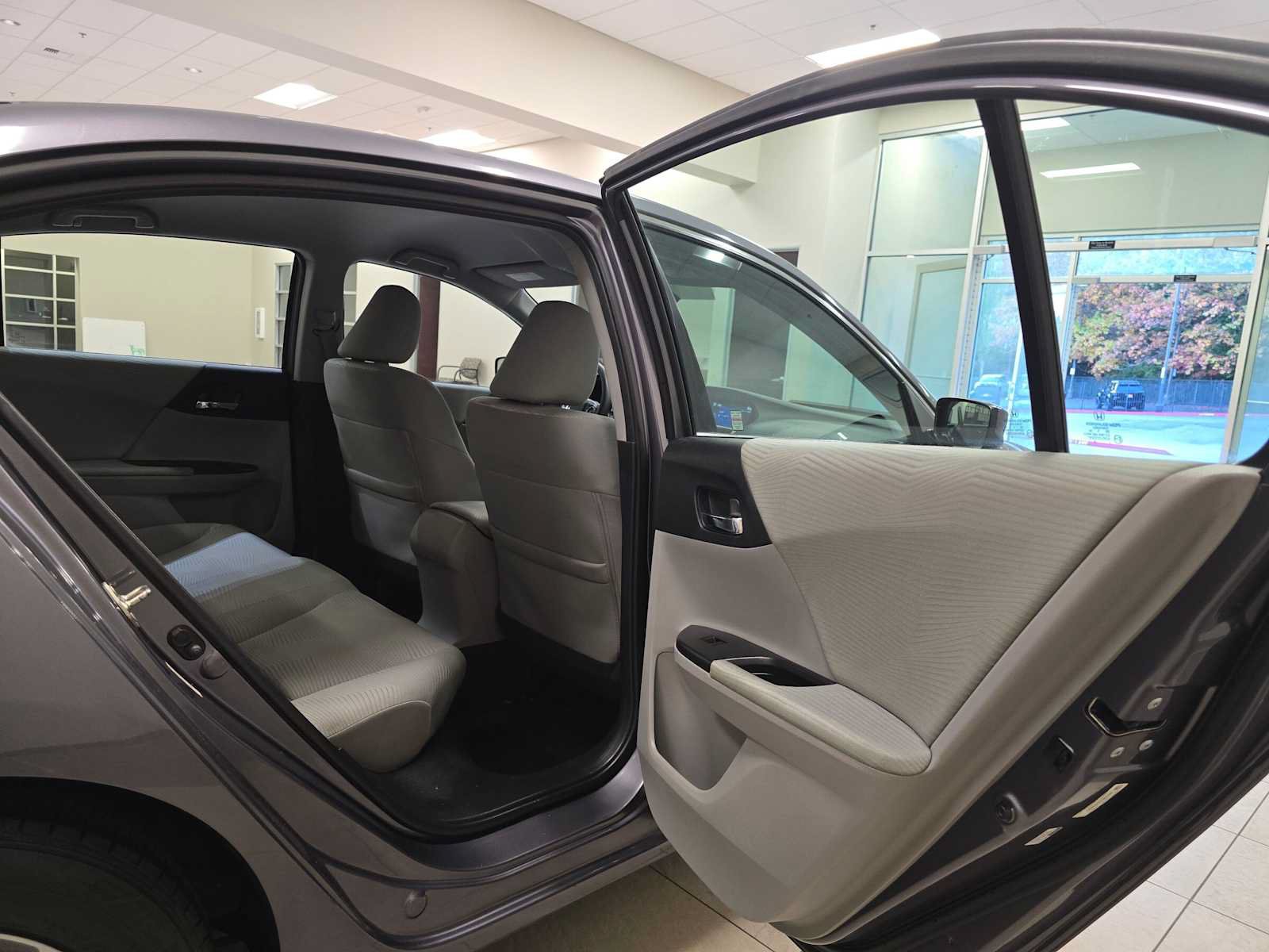 Used 2014 Honda Accord LX image 26