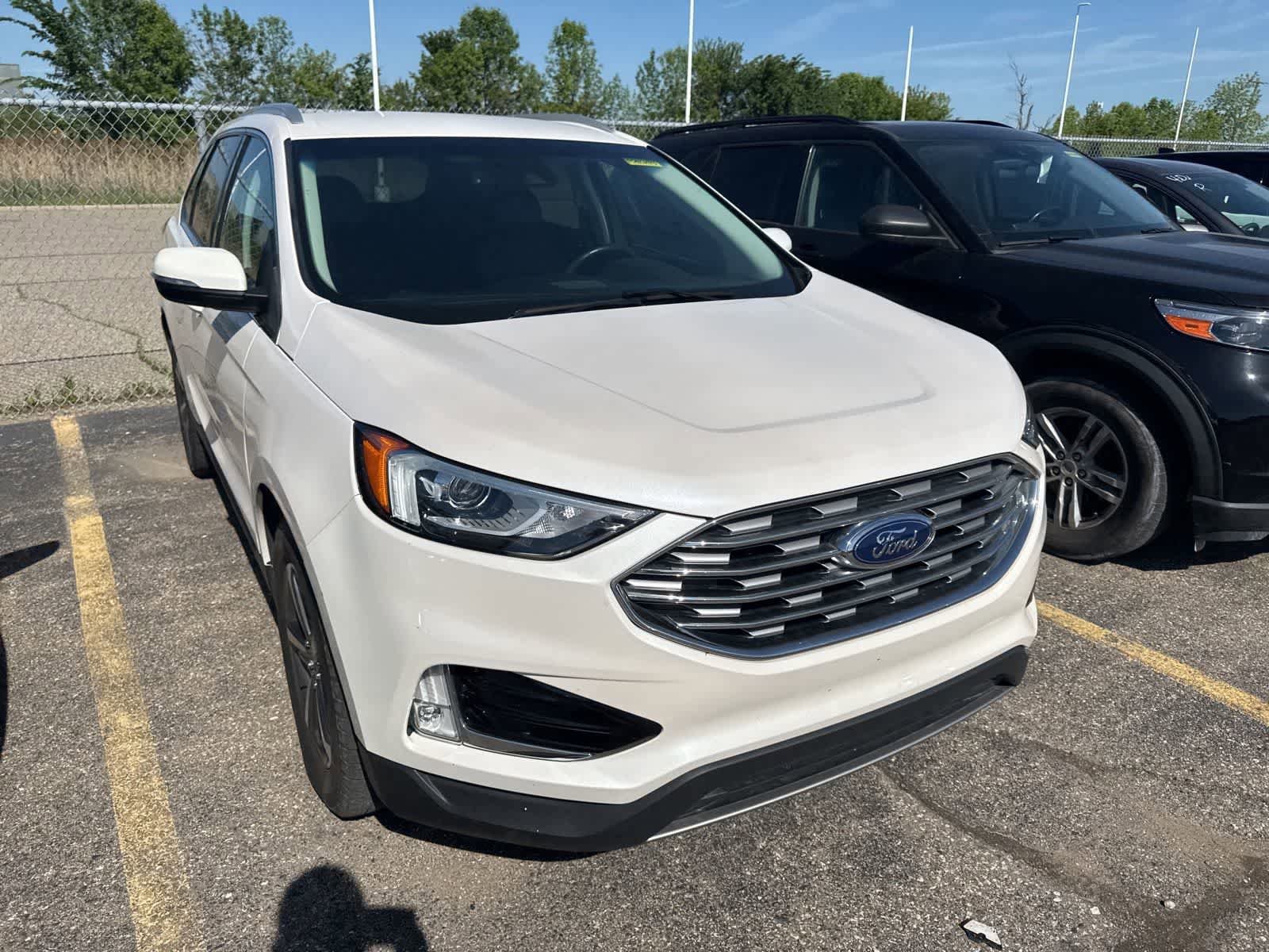 Used 2019 Ford Edge SEL w/ Equipment Group 201A AWD/4WD image 23