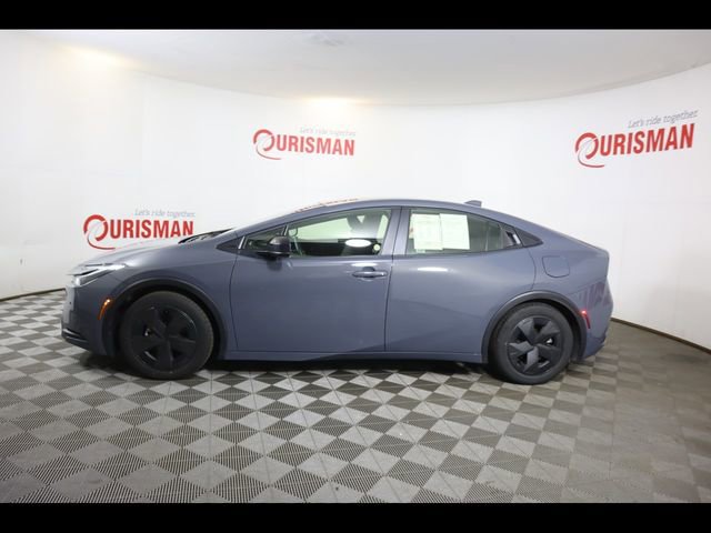 Used 2025 Toyota Prius LE image 8