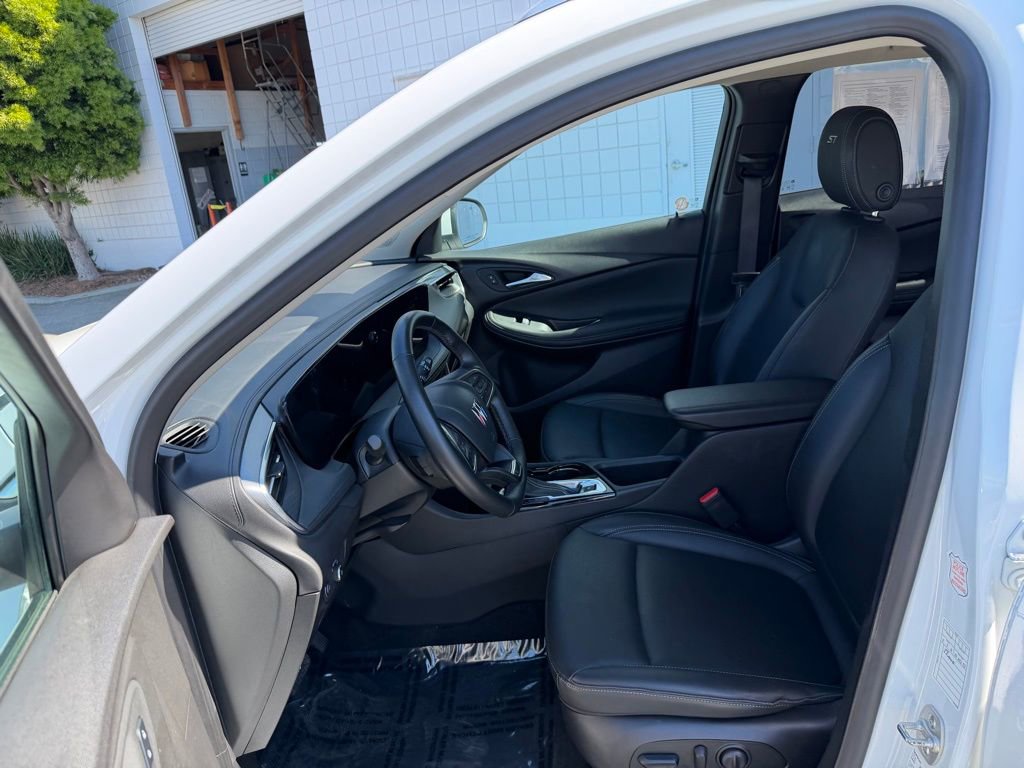Used 2024 Buick Encore GX Sport Touring w/ Comfort Package image 16