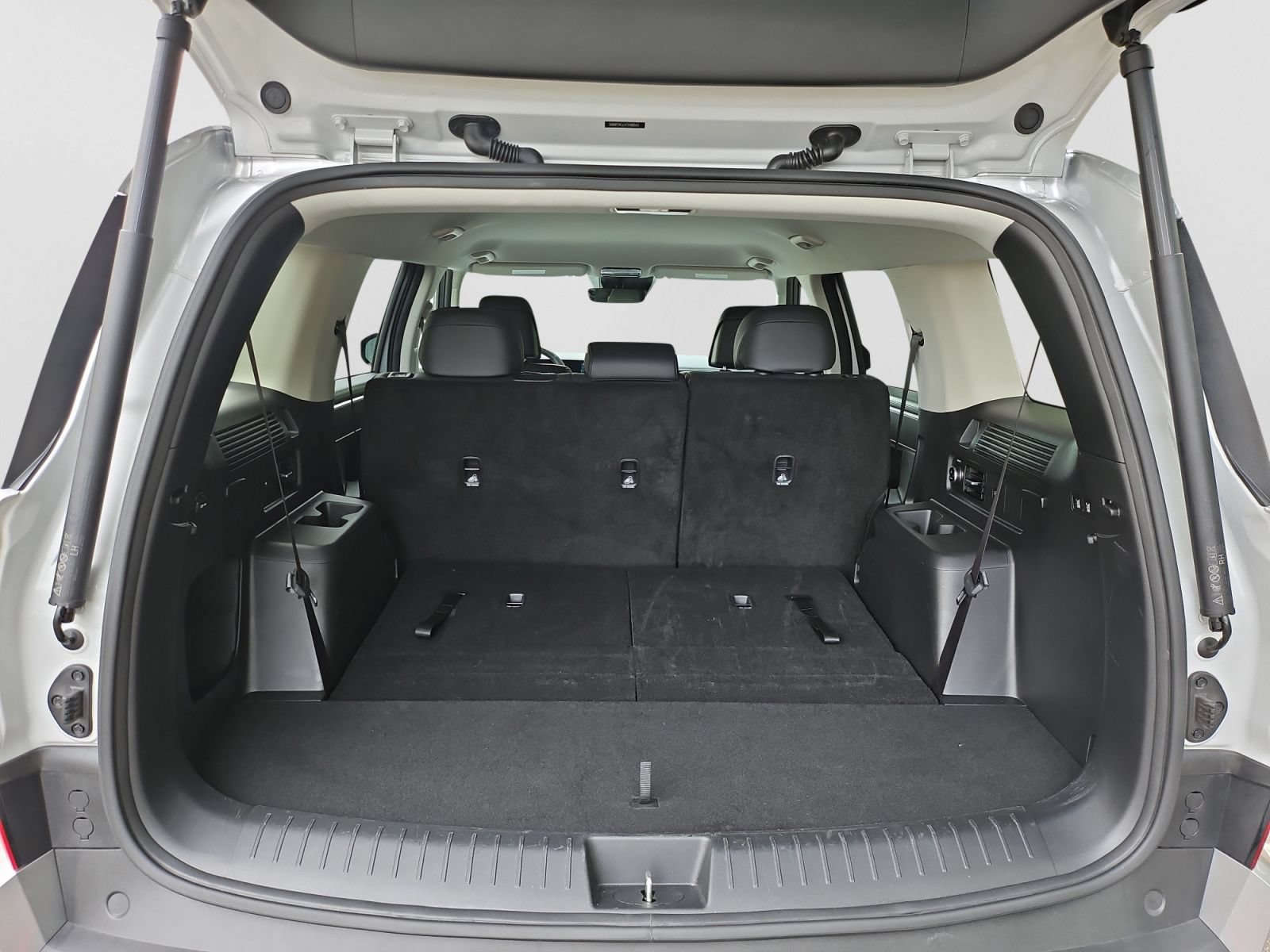 Used 2026 Hyundai Santa Fe SEL FWD image 19