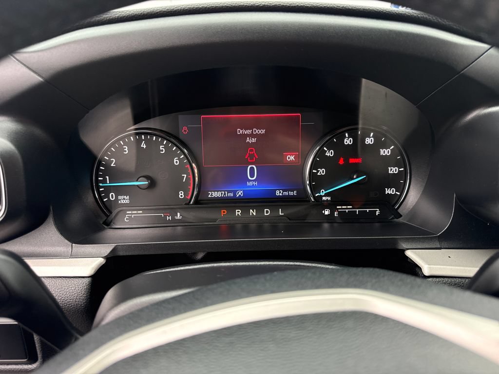 Used 2024 Ford Explorer XLT w/ Equipment Group 202A AWD/4WD image 34