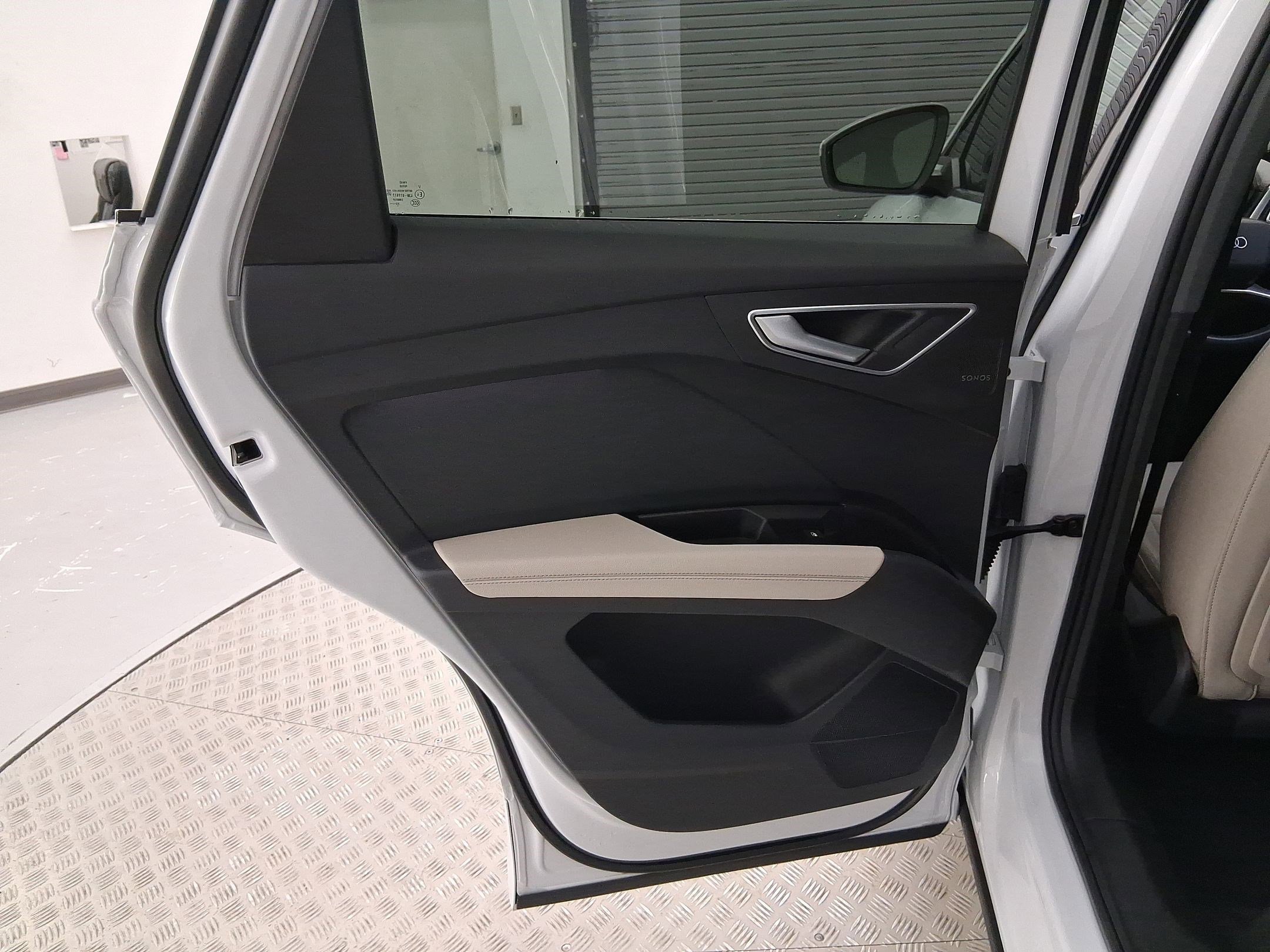 Certified 2023 Audi Q4 e-tron Prestige image 27