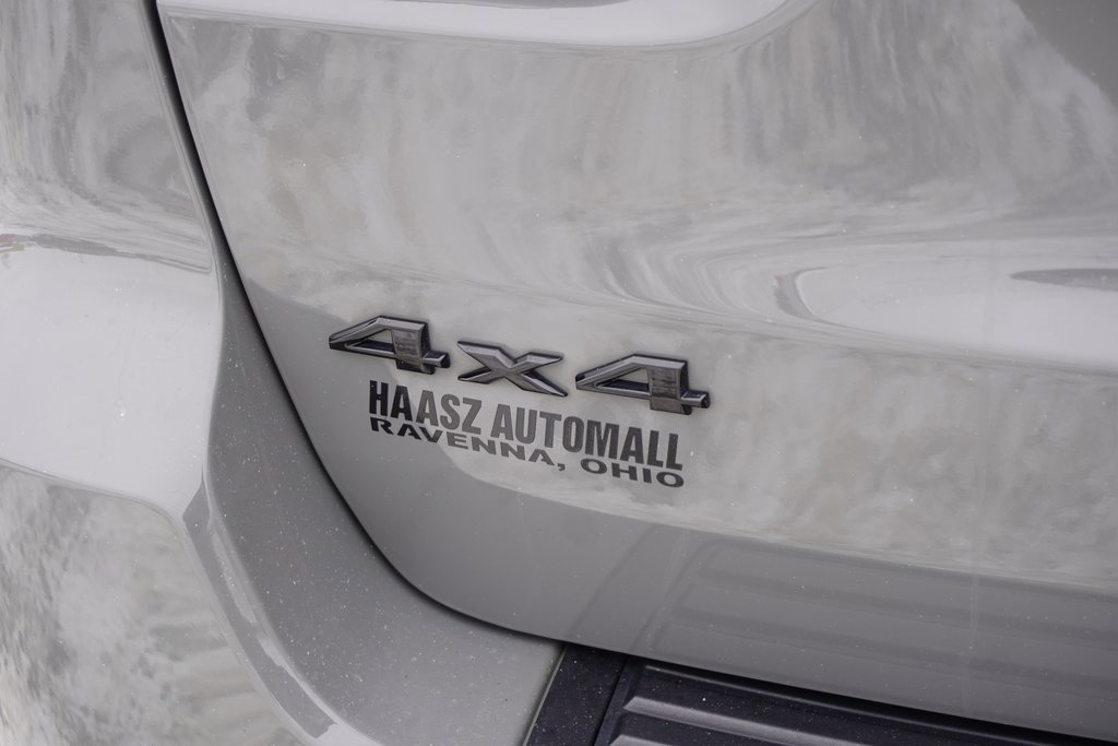 Used 2022 Jeep Grand Cherokee Laredo X image 6